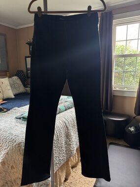 Old Navy “Kicker” bootcut jeans sz 8